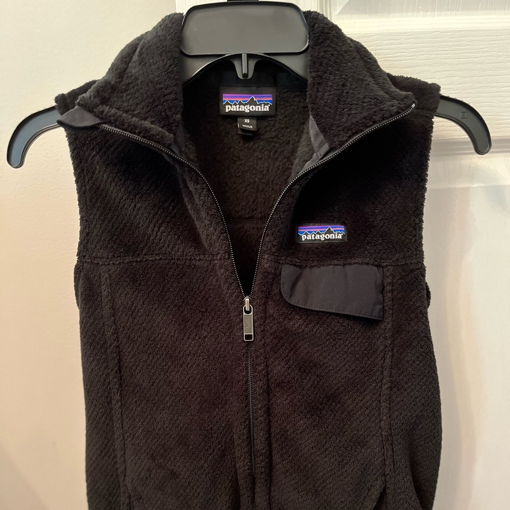 Patagonia black fleece vest